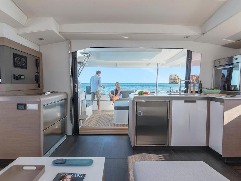 Book yachts online - catamaran - Elba 45 - Santa Maria - rent