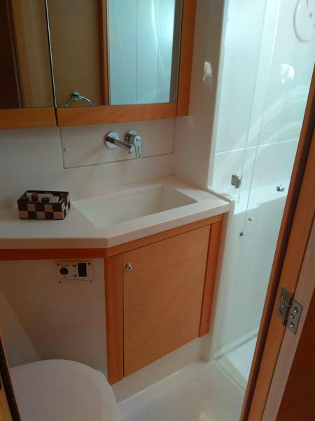 Book yachts online - catamaran - Lagoon 450 - LAG VIII - rent
