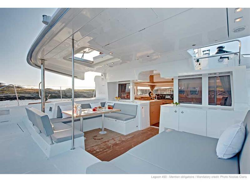 Book yachts online - catamaran - Lagoon 450 - Oscar V - rent