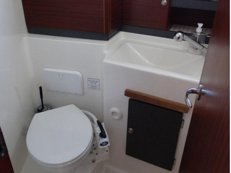 Book yachts online - motorboat - Delphia 1050 Escape - Nani - rent