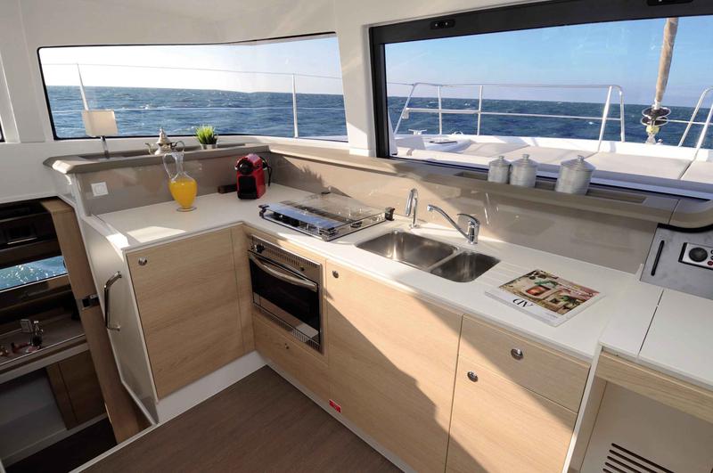 Book yachts online - catamaran - Bali 4.1 - Sinope - rent