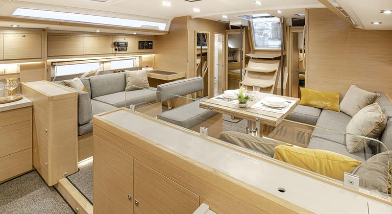 Book yachts online - sailboat - Dufour 530 - Sofia - rent