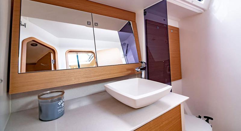 Book yachts online - sailboat - Dufour 520 Grand Large - Blue Bayou - rent