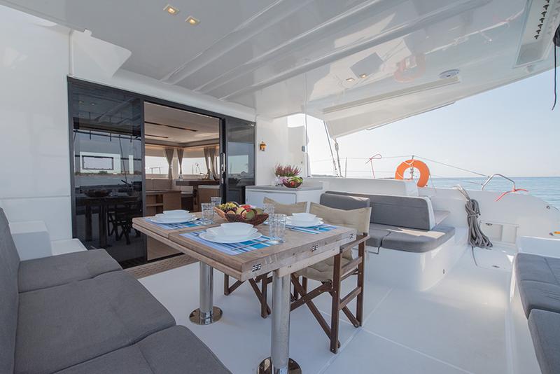 Book yachts online - catamaran - Lagoon 50 - For Sail Too - Skippered - rent