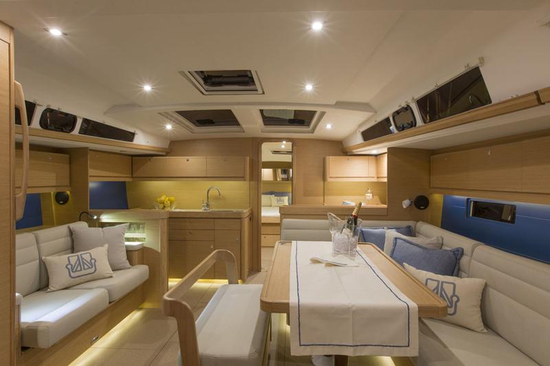 Book yachts online - sailboat - Dufour 460 Grand Large - Amigo - rent