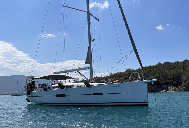 Book yachts online - sailboat - Dufour 460 Grand Large - LOUISE - rent