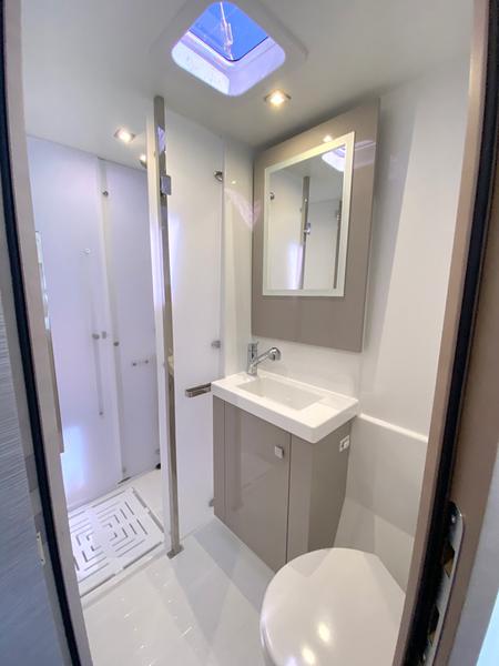 Book yachts online - catamaran - Astréa 42 - Ion - rent