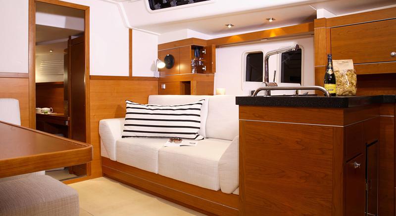 Book yachts online - sailboat - Hanse 458 - Sea Ruby - rent