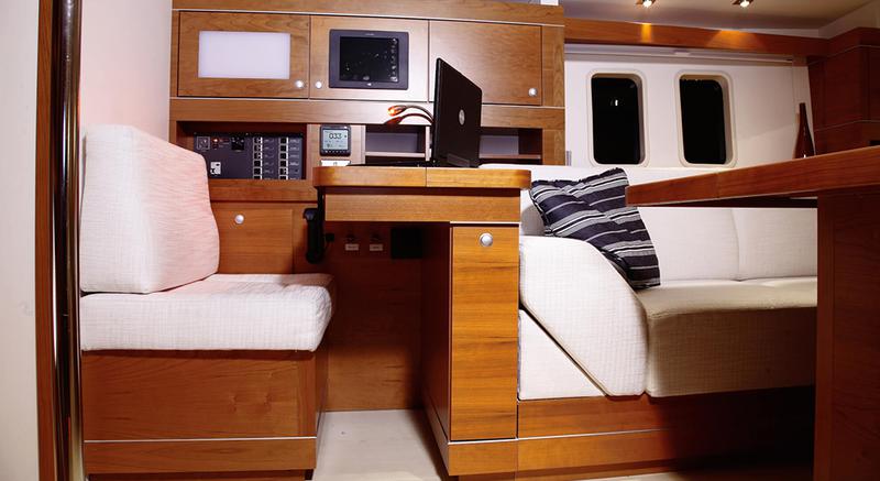 Book yachts online - sailboat - Hanse 458 - Sea Ruby - rent