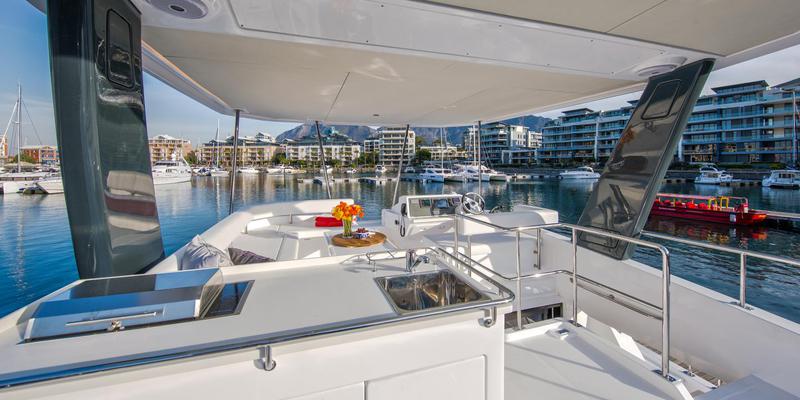 Book yachts online - powercatamaran - Leopard 434 PC - Aquaholic - rent
