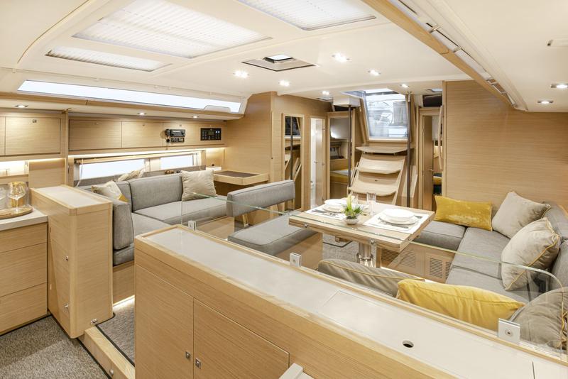 Book yachts online - sailboat - Dufour 530 - Grande Sofia - rent
