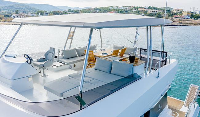Book yachts online - powercatamaran - Fountaine Pajot MY 44 - Endless Beauty - Deluxe - rent