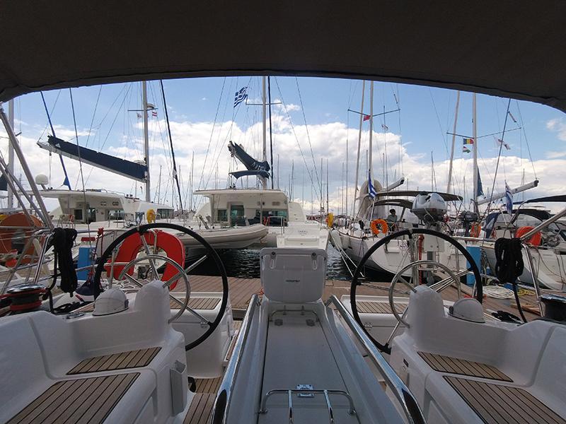 Book yachts online - sailboat - Sun Odyssey 419 - Ninia - rent