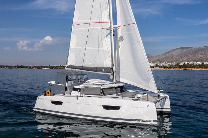 Book yachts online - catamaran - Astréa 42 - NOU NOU 1 - Skippered - rent