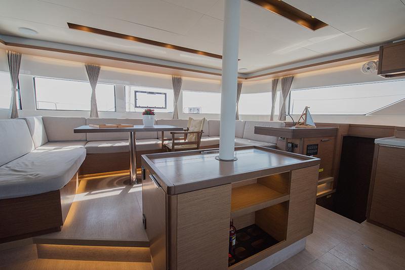 Book yachts online - catamaran - Lagoon 50 - For Sail Again - rent