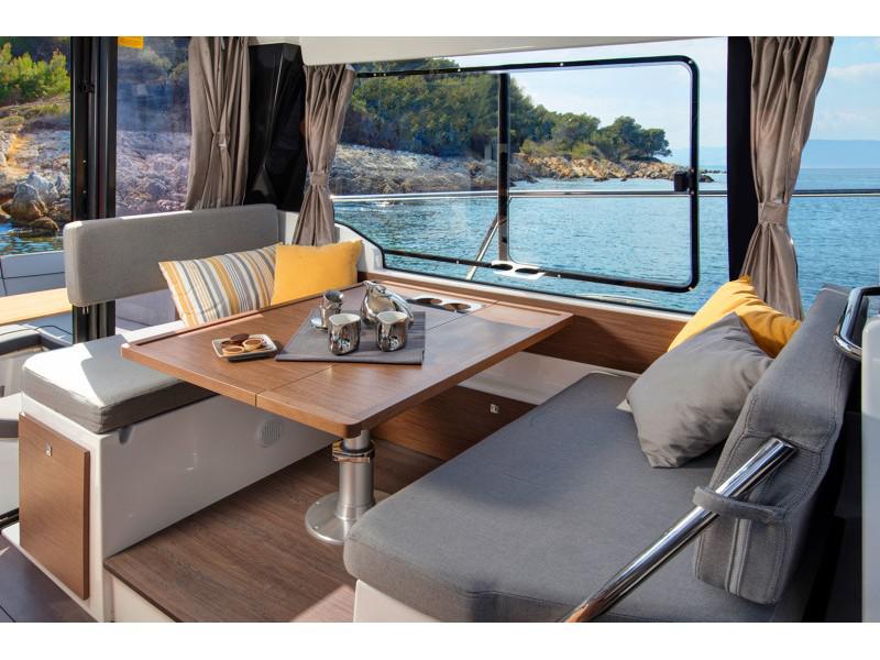 Book yachts online - motorboat - Jeanneau Merry Fisher 1095 FLY - Jeanneau Merry Fisher 1095 Fly - rent