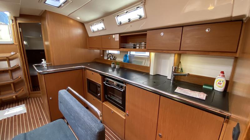 Book yachts online - sailboat - Bavaria Cruiser 45 - Škuj - rent