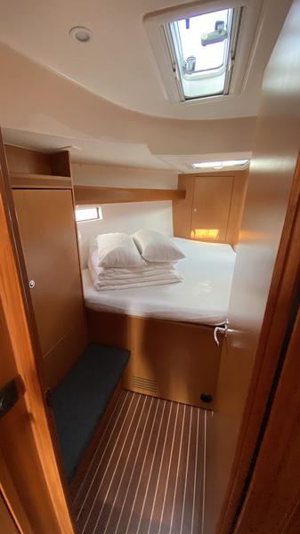 Book yachts online - sailboat - Bavaria Cruiser 45 - Škuj - rent