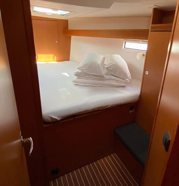 Book yachts online - sailboat - Bavaria Cruiser 41 - Libra - rent