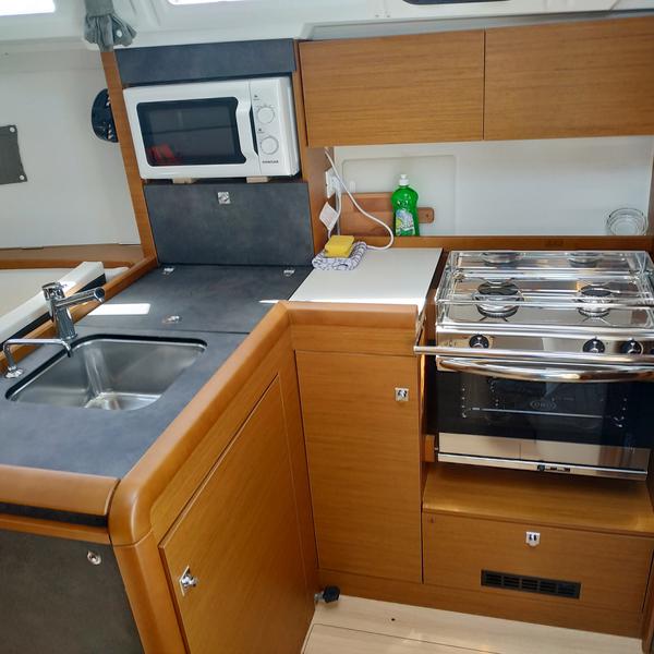 Book yachts online - sailboat - Sun Odyssey 349 - Page - rent