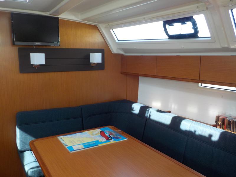 Book yachts online - sailboat - Bavaria Cruiser 46 - Ketu - rent