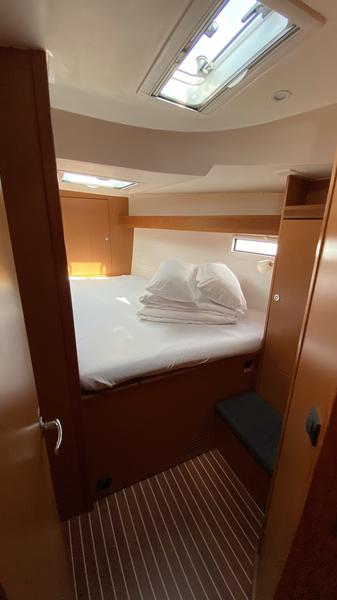 Book yachts online - sailboat - Bavaria Cruiser 45 - Sikica - rent