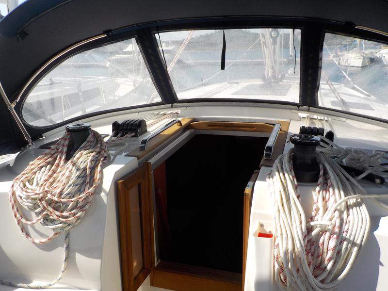 Book yachts online - sailboat - Bavaria Cruiser 46 - Eris - rent