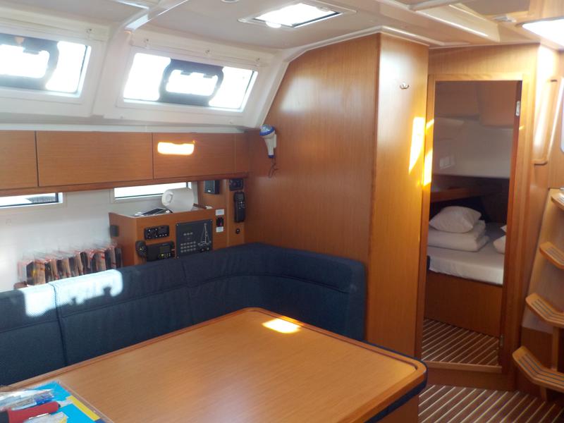 Book yachts online - sailboat - Bavaria Cruiser 46 - Metis - rent