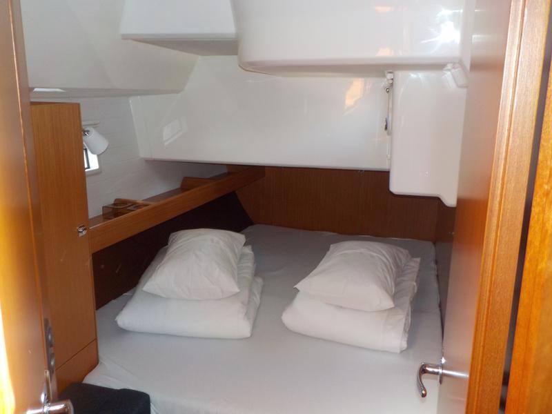 Book yachts online - sailboat - Bavaria Cruiser 46 - Janus - rent