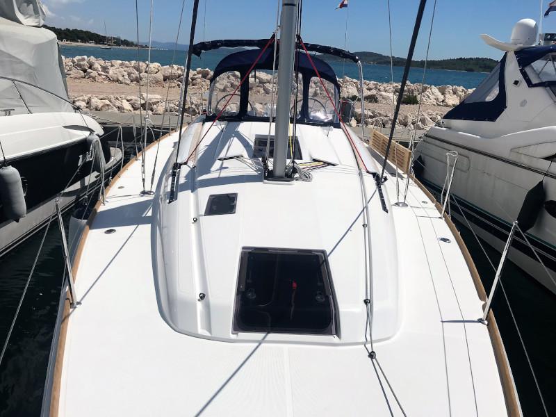 Book yachts online - sailboat - Sun Odyssey 419 - Bowie - rent