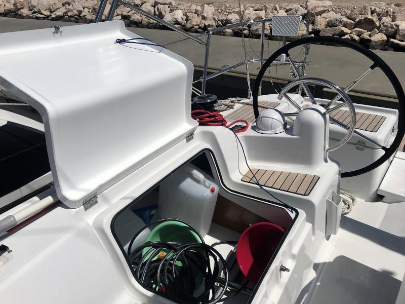 Book yachts online - sailboat - Sun Odyssey 419 - Bowie - rent