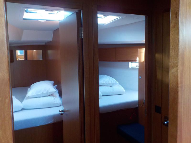 Book yachts online - sailboat - Bavaria Cruiser 46 - Dia - rent