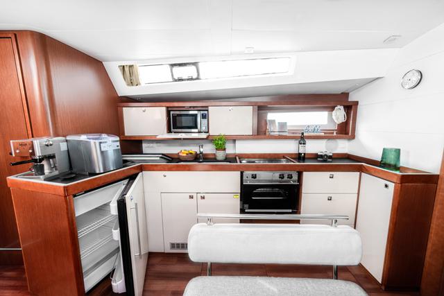 Book yachts online - sailboat - Oceanis 45 - THEIA - rent