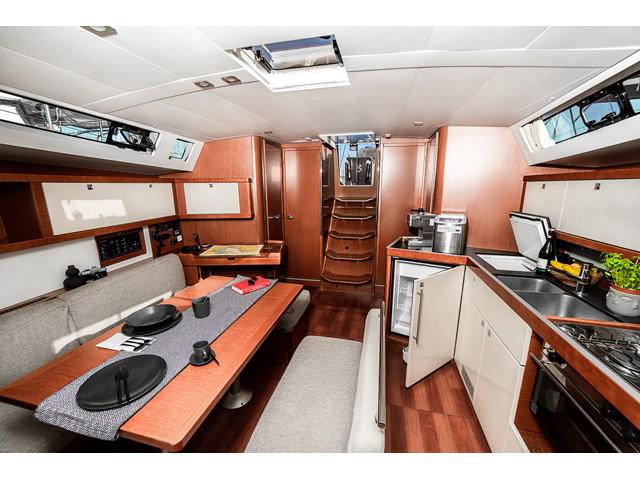 Book yachts online - sailboat - Oceanis 45 - THEIA - rent