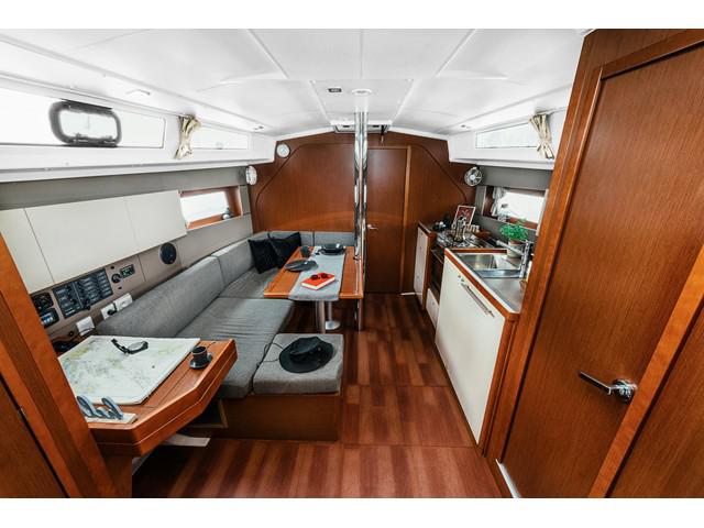 Book yachts online - sailboat - Oceanis 38 - HAPPY - rent