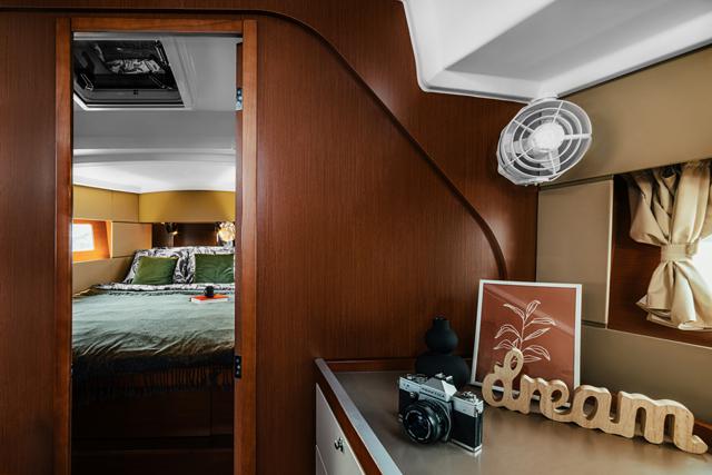 Book yachts online - sailboat - Oceanis 38 - HAPPY - rent