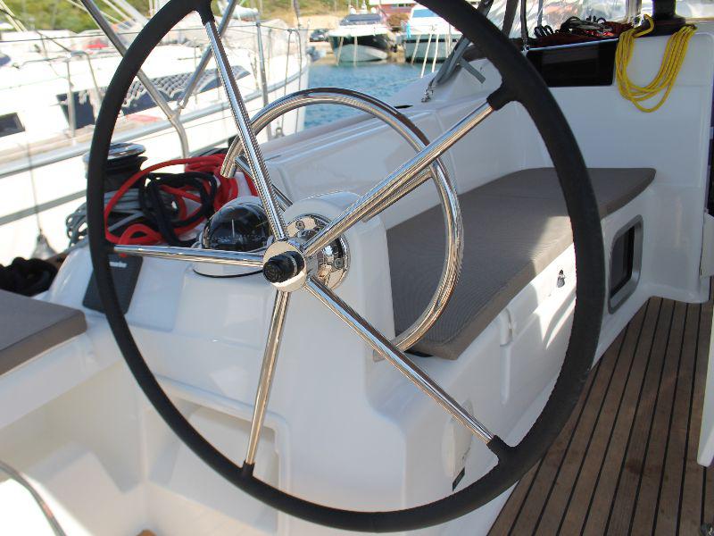 Book yachts online - sailboat - Sun Odyssey 419 - mango tango - rent