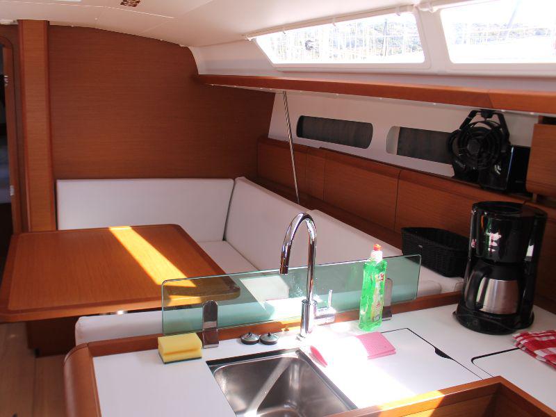 Book yachts online - sailboat - Sun Odyssey 419 - mango tango - rent