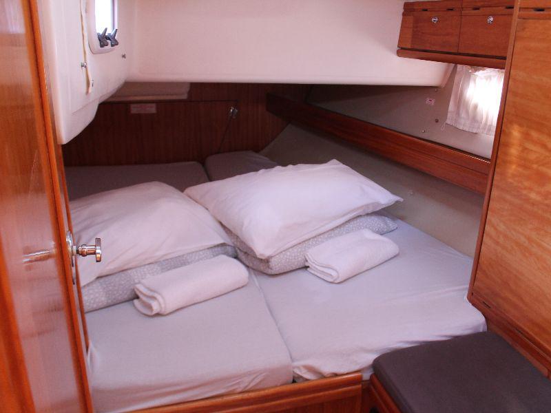 Book yachts online - sailboat - Bavaria 46 Cruiser Veritas edition - mirna - rent