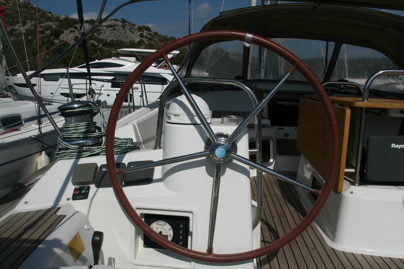 Book yachts online - sailboat - Jeanneau 53 (4cab) - Trinity - rent