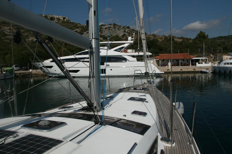 Book yachts online - sailboat - Jeanneau 53 (4cab) - Trinity - rent