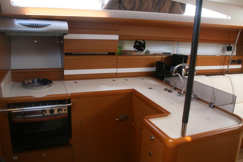 Book yachts online - sailboat - Jeanneau 53 (4cab) - Trinity - rent