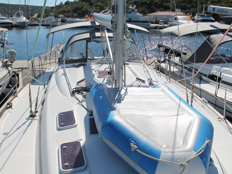 Book yachts online - sailboat - Bavaria 46 Cruiser Veritas edition - lucia - rent