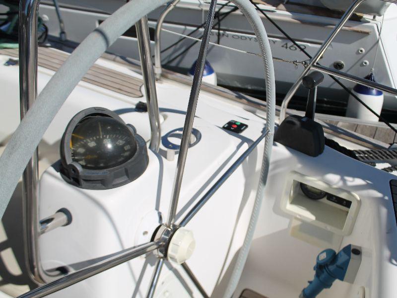 Book yachts online - sailboat - Bavaria 46 Cruiser Veritas edition - lucia - rent