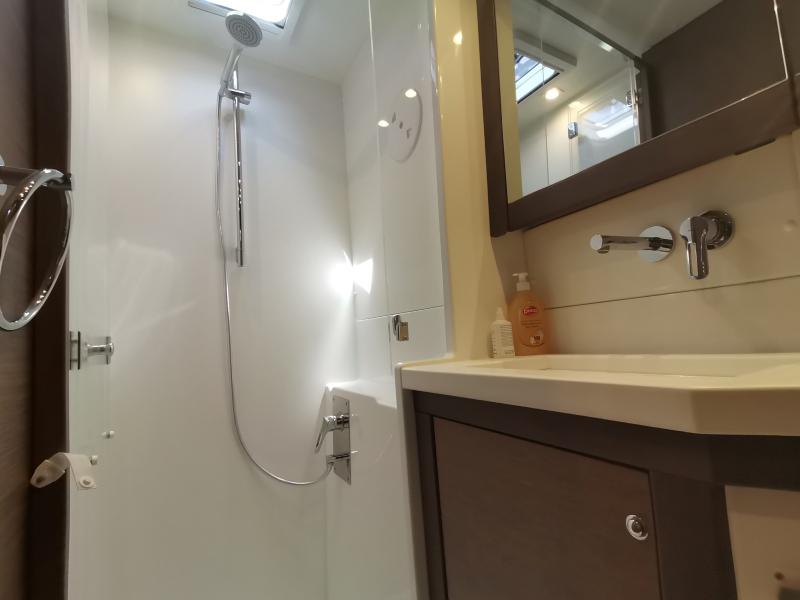 Book yachts online - catamaran - Lagoon 450 Flybridge - double elli - rent