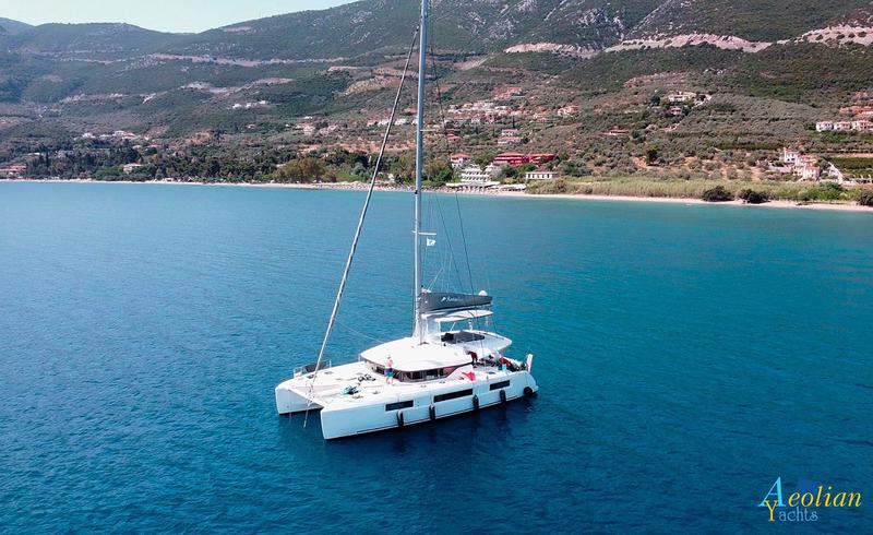 Book yachts online - catamaran - Lagoon 50 - Aeolian Myth - rent