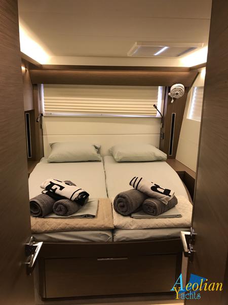 Book yachts online - catamaran - Lagoon 50 - Aeolian Myth - rent