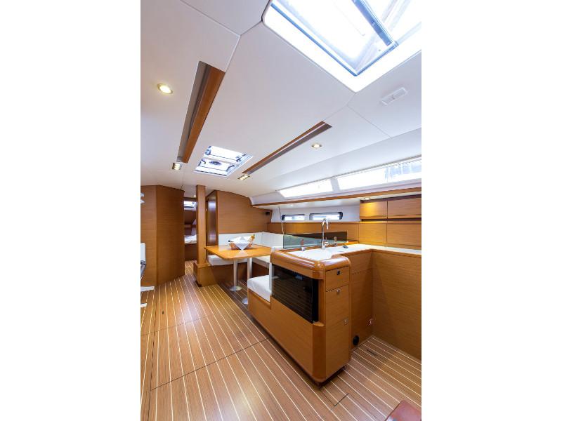 Book yachts online - sailboat - Sun Odyssey 439 - Kallisti - rent