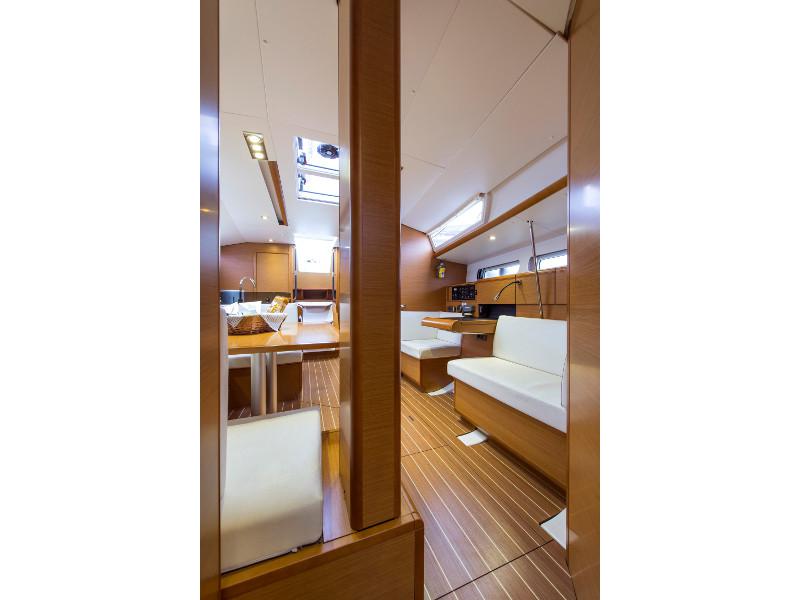 Book yachts online - sailboat - Sun Odyssey 439 - Kallisti - rent