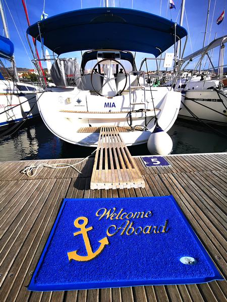 Book yachts online - sailboat - Sun Odyssey 36i - Mia - rent